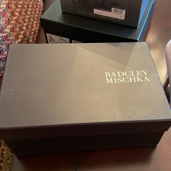 Badgley mischka shoe - Picture 2 of 5